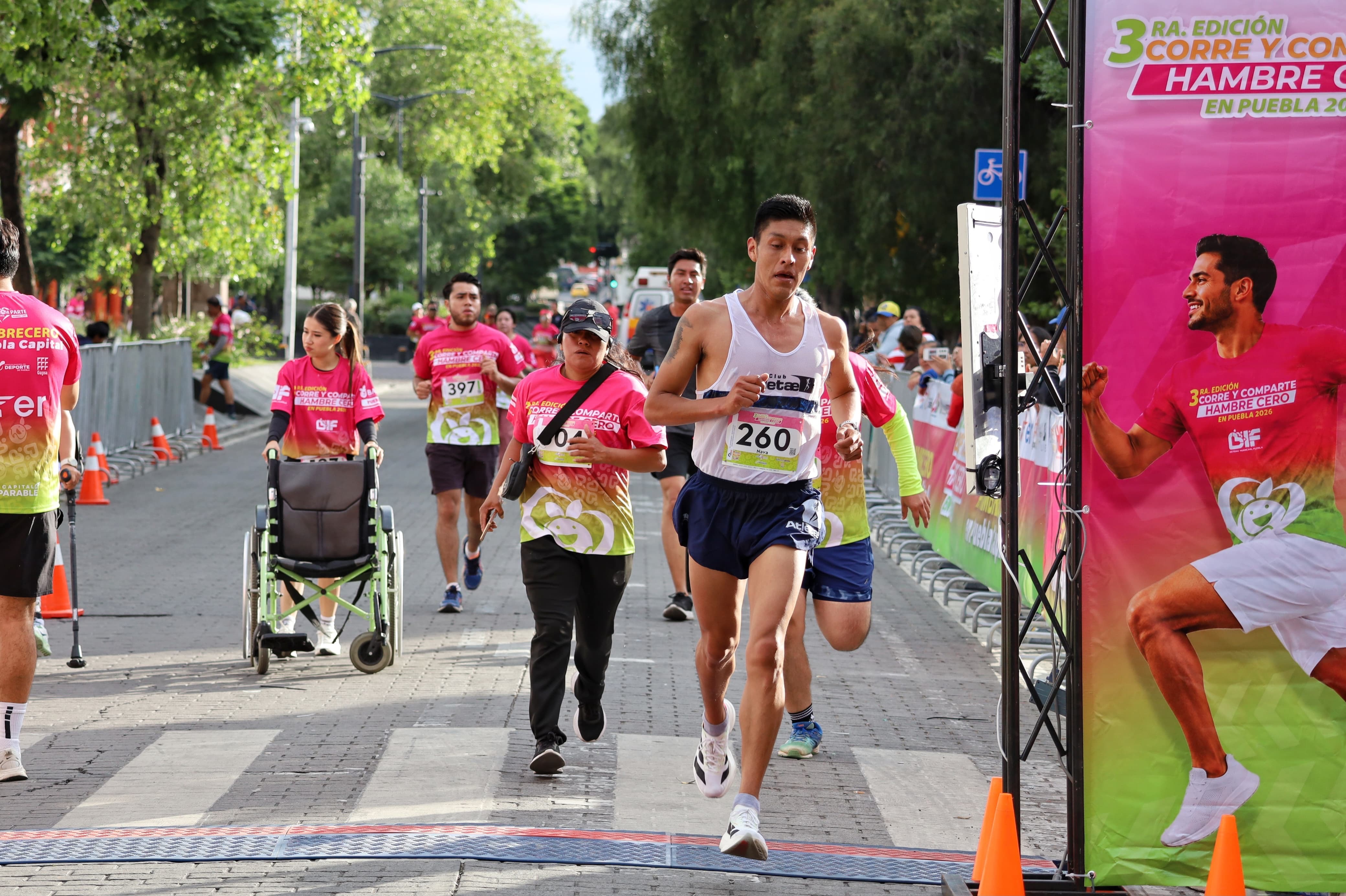 Imagen principal del artículo Celebran Gobierno de Pepe Chedraui y Banco de Alimentos la Carrera “Corre y Comparte, Hambre Cero Puebla 2026”