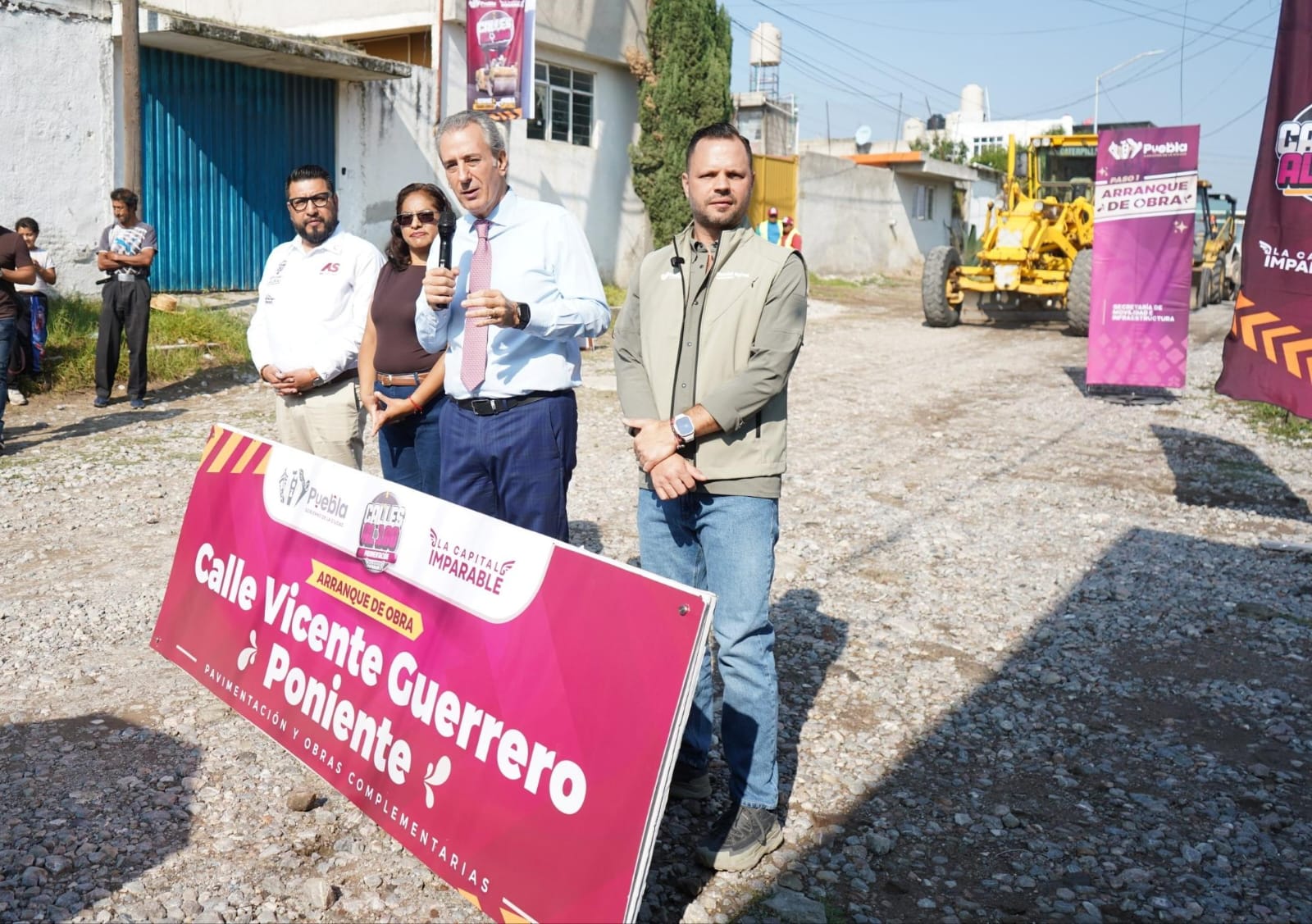 Imagen principal del artículo Arranca Pepe Chedraui trabajos de pavimentación en la Junta Auxiliar de San Jerónimo Caleras