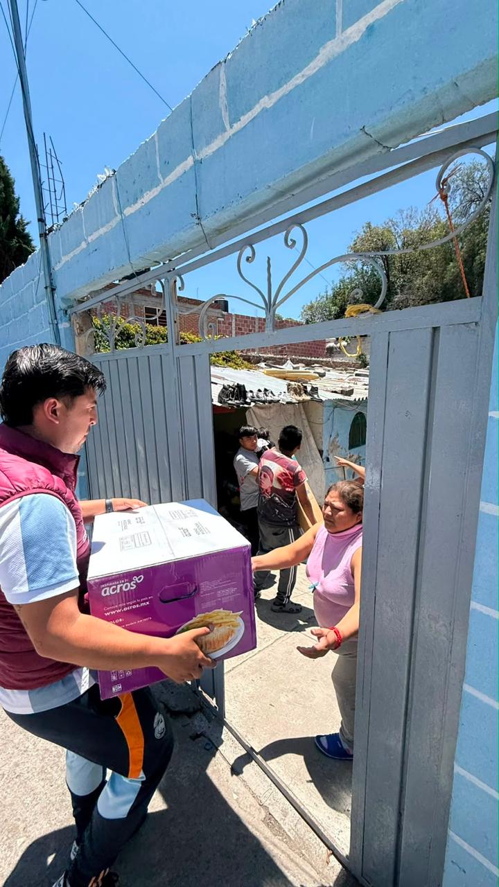 Imagen principal del artículo Continúa gobierno de Pepe Chedraui entrega de enseres a familias afectadas por la lluvia atípica