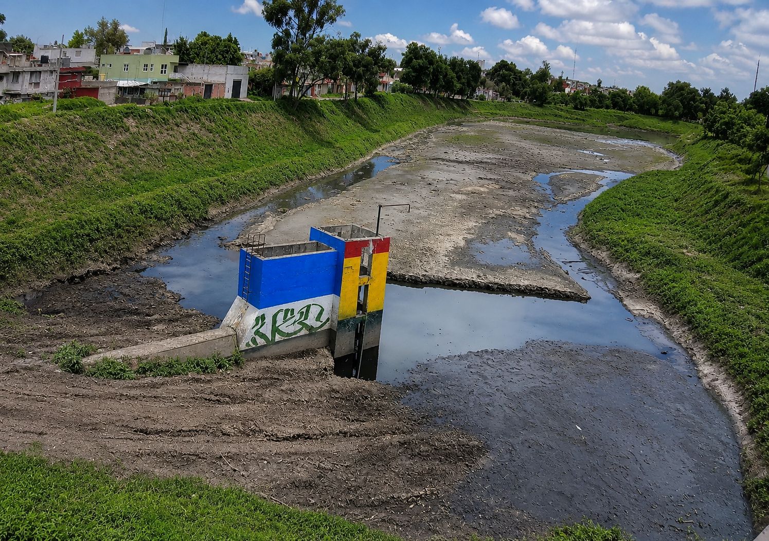 Imagen principal del artículo Gobierno de Pepe Chedraui mantiene monitoreo en los vasos reguladores “Puente Negro” y “Santuario” ante el pronóstico de lluvias