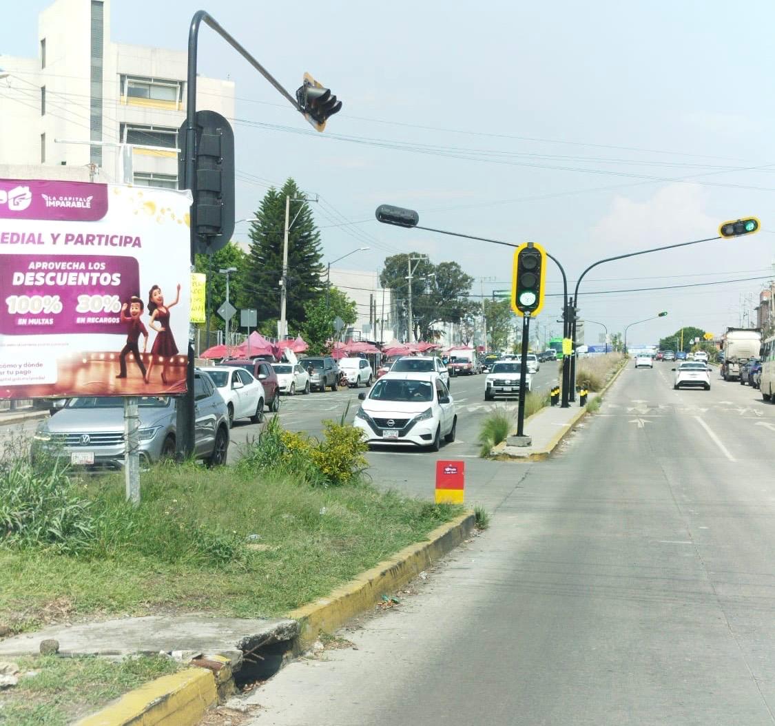 Imagen principal del artículo Gobierno de Pepe Chedraui refuerza medidas preventivas en zonas inundables con señalización tipo semáforo