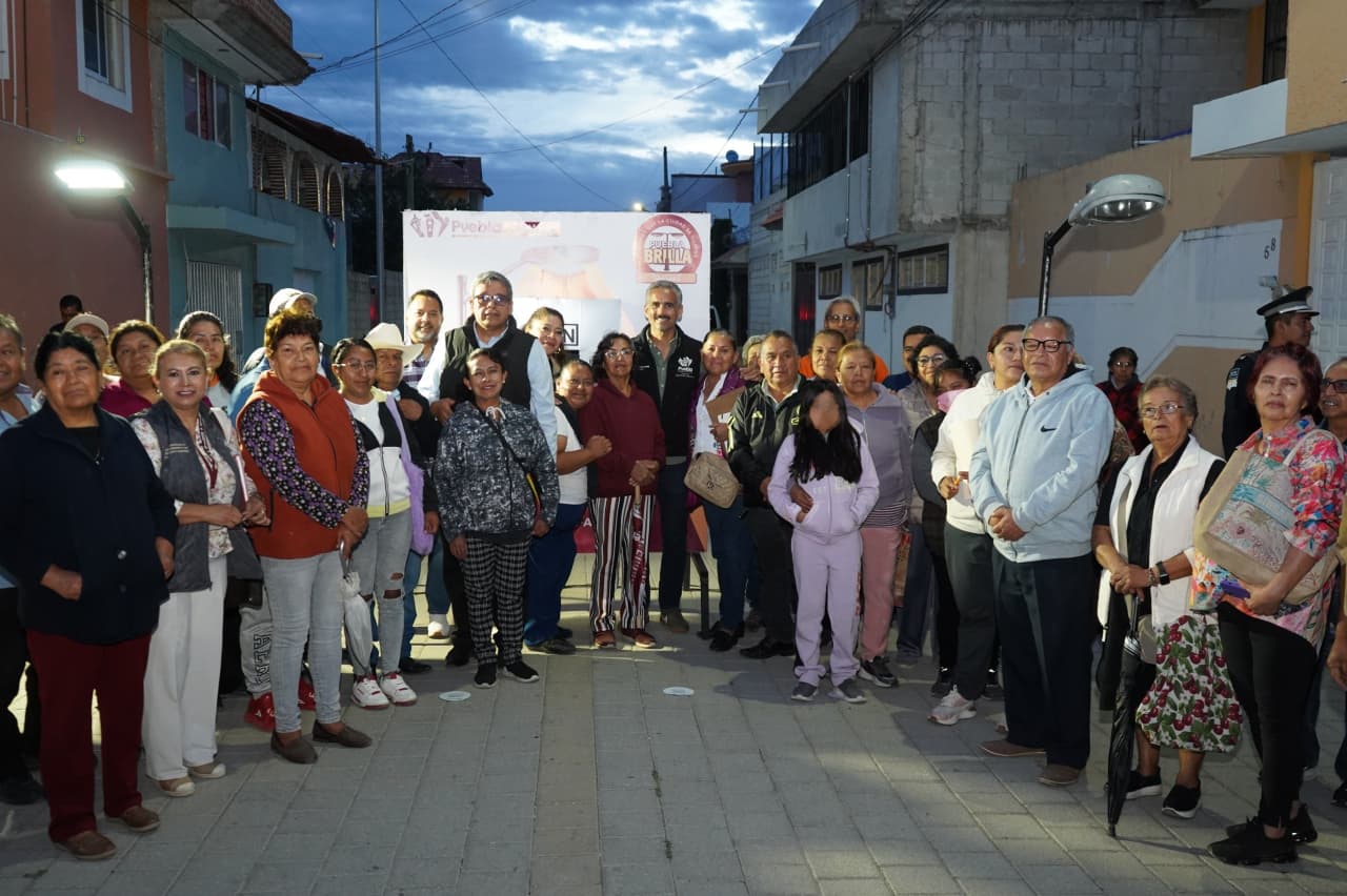 Imagen principal del artículo Con Puebla Brilla, Gobierno de Pepe Chedraui moderniza al 100 por ciento el alumbrado en Santa Margarita