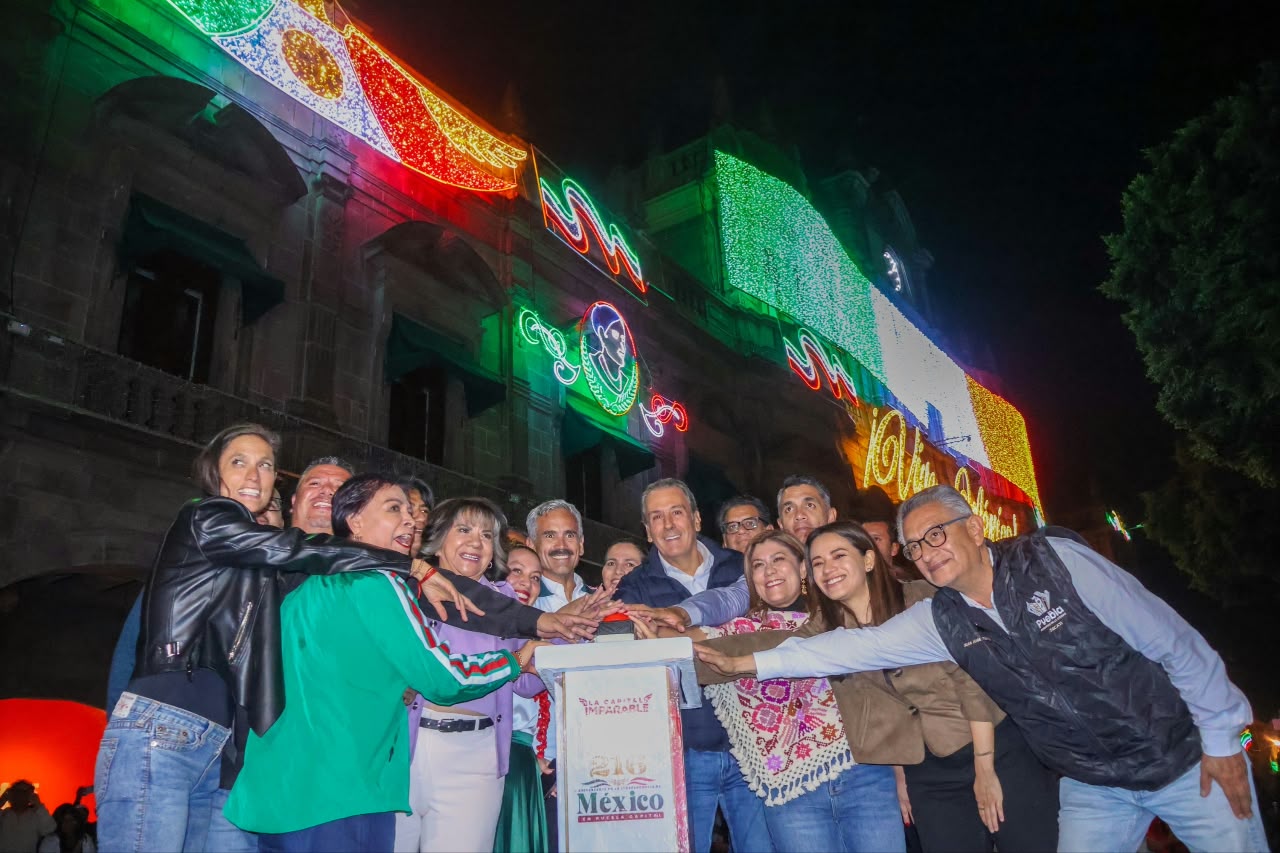 Imagen principal del artículo Encabeza Pepe Chedraui encendido por Fiestas Patrias