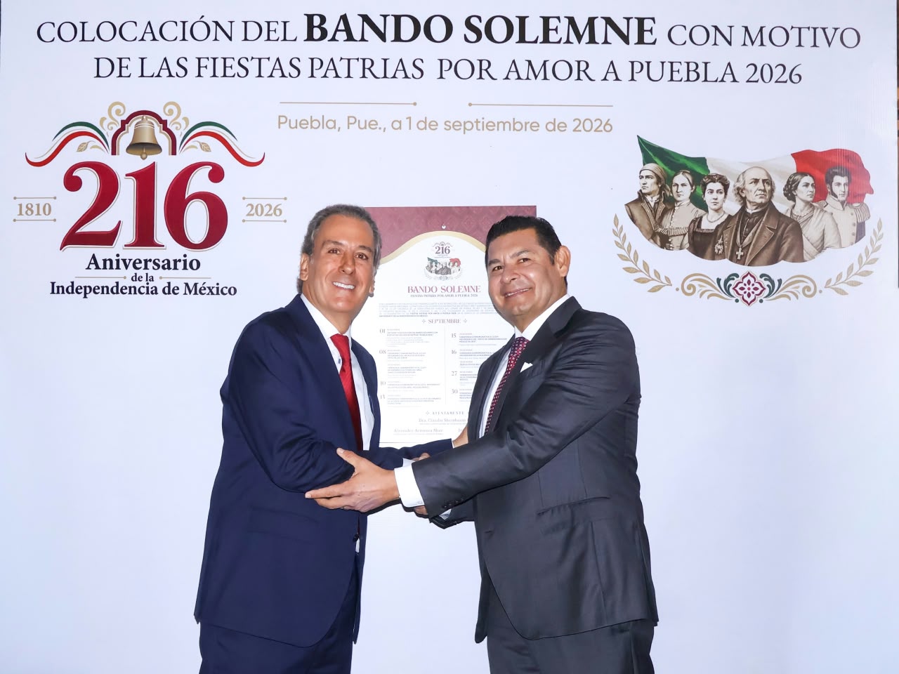 Imagen principal del artículo Colocan Alejandro Armenta y Pepe Chedraui Bando Solemne de las Fiestas Patrias 2026 en el Palacio Municipal