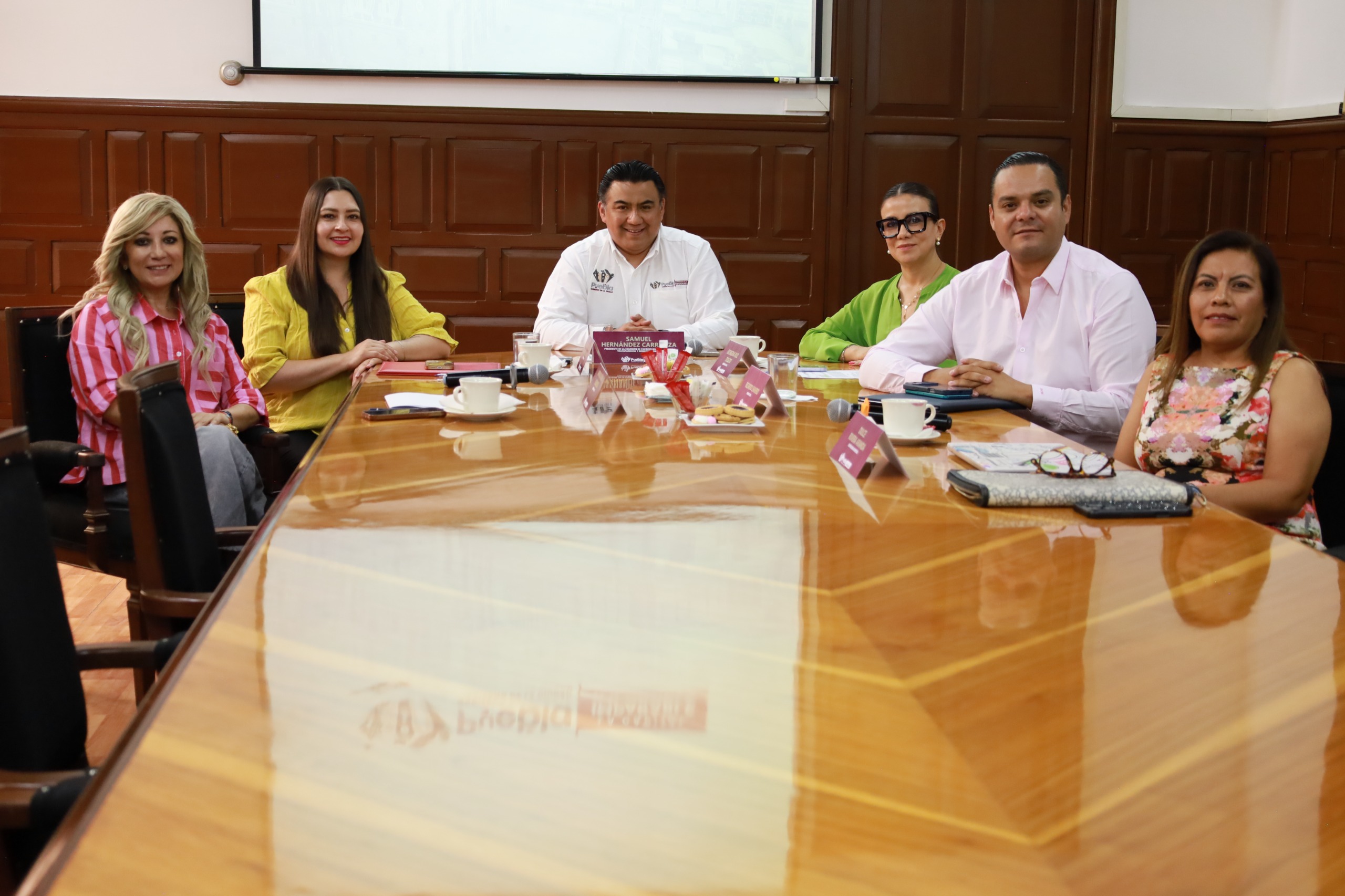 Imagen principal del artículo Avala Comisión nuevos lineamientos para proveedores y contratistas