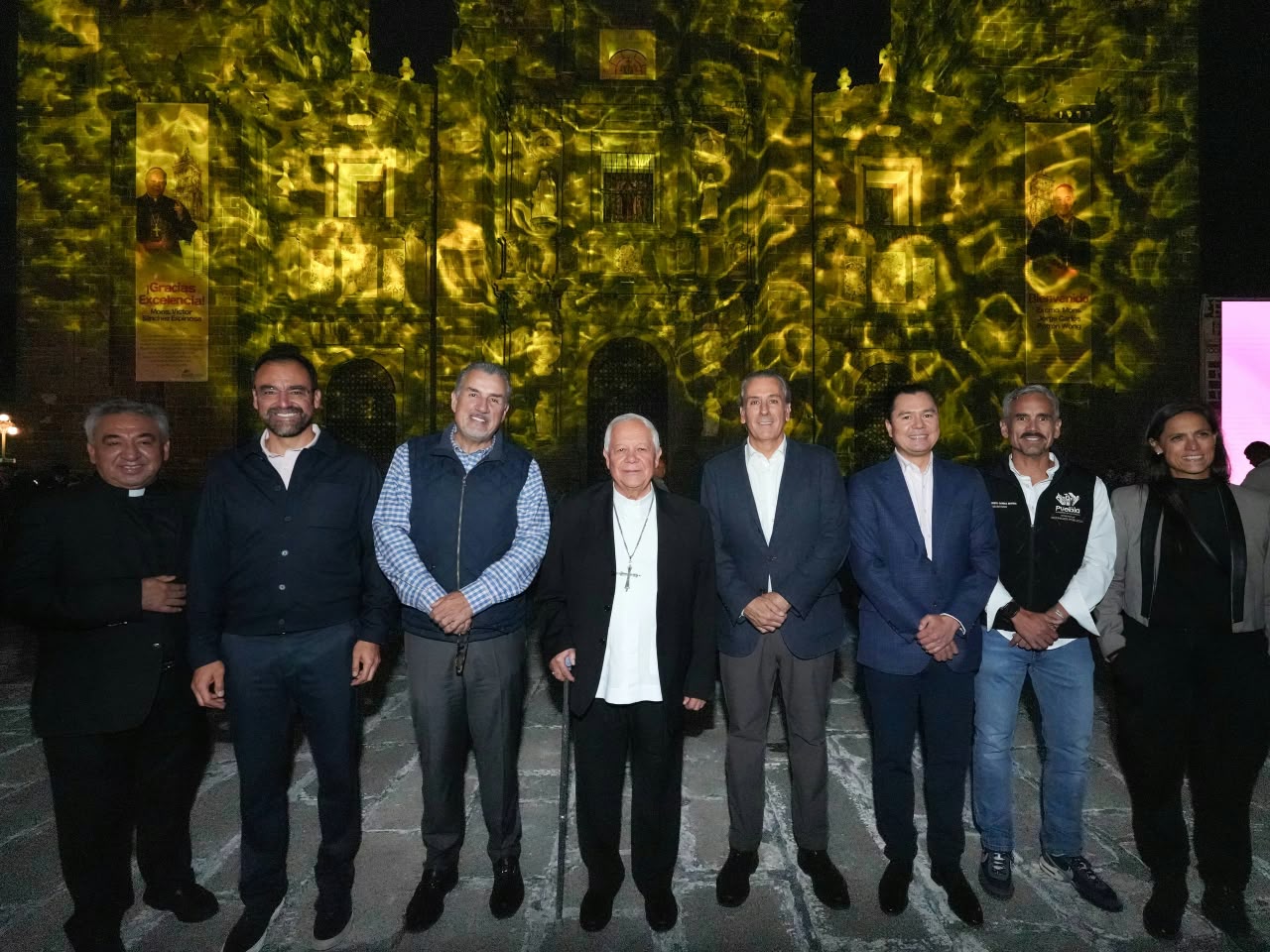 Imagen principal del artículo Inauguran Pepe Chedraui y Arquidiócesis de Puebla nueva iluminación de la Catedral